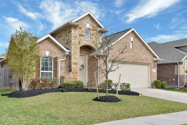 https://YesceniaO.NewConstructionHomesForYou.com